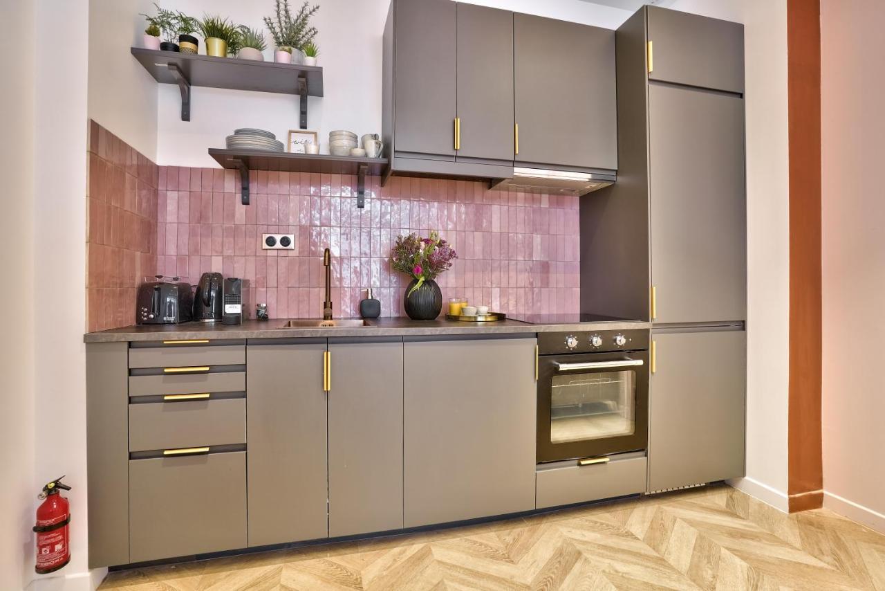 New Eiffel Tour ! Splendid Apartments In The Heart Of ปารีส ภายนอก รูปภาพ
